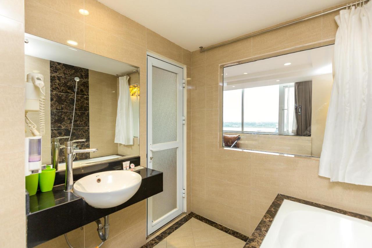 Hoang Gia Hotel Hanoi Exterior foto
